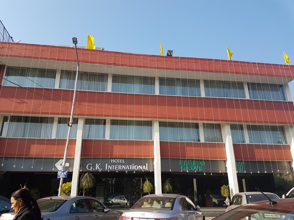 Hotel Gk International Chandīgarh Exterior foto